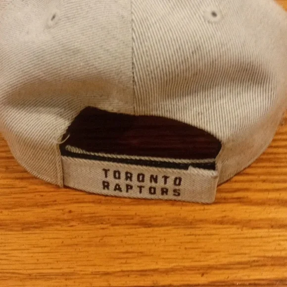'47 Toronto Raptors Hat - Picture 4 of 6